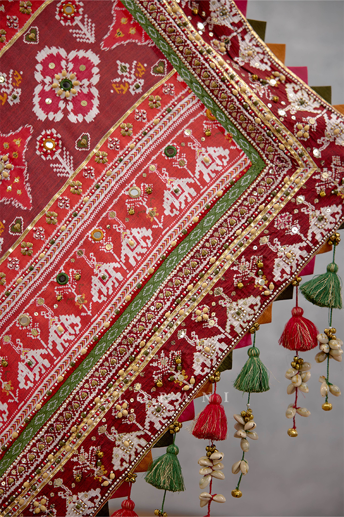 Chitrita Surkh Kanti Saree
