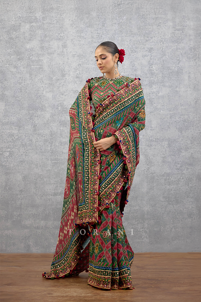 Surkhi Harit Ila Saree