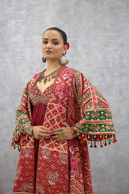 Surkhi Tarabi Cape