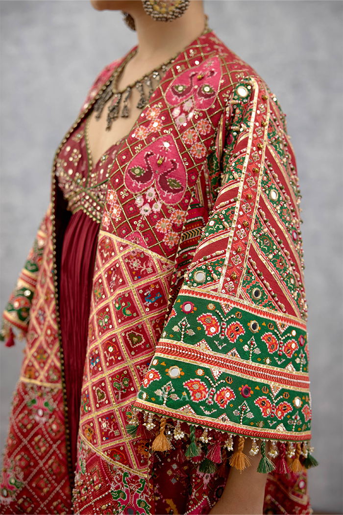Surkhi Tarabi Cape