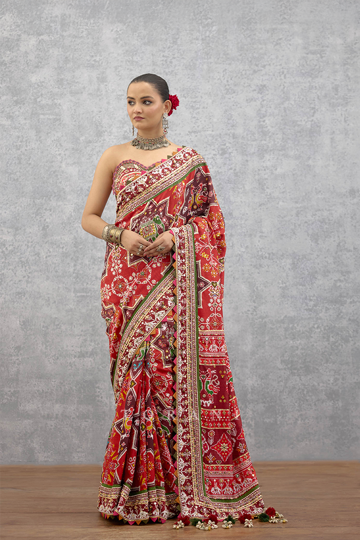Chitrita Surkh Kanti Saree