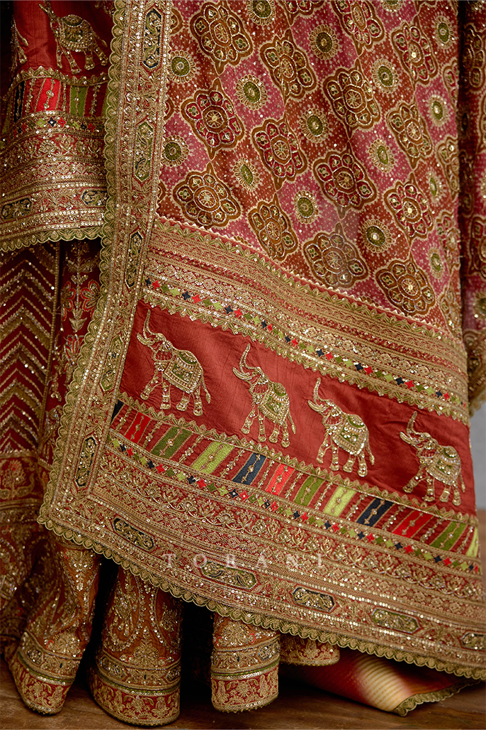 Lakshma Asma Odhni