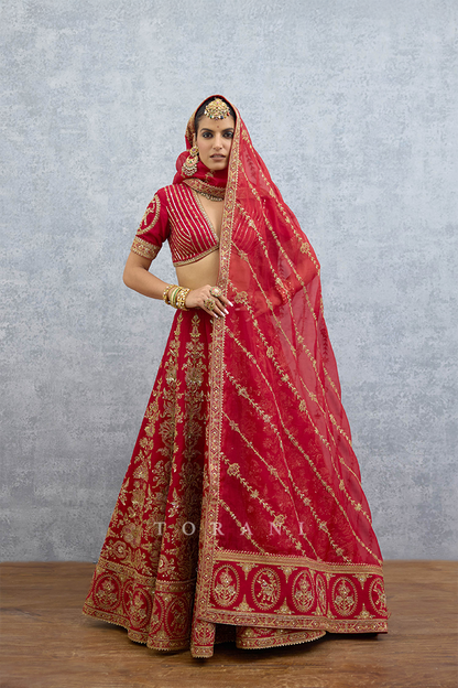 Lakshma Mehvish Lehenga Set