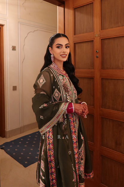 Harmeen Kaur In Our Dil Saaz Izna Kurta Set