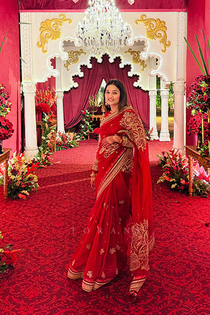 Shivani Karwa In Our Sindoori Taashi Ojasvi Saree Set