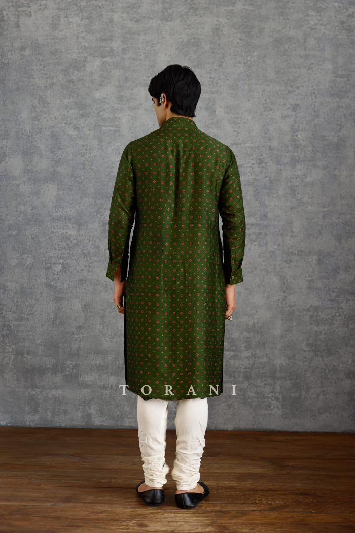 Harit Raktim Bandi Set