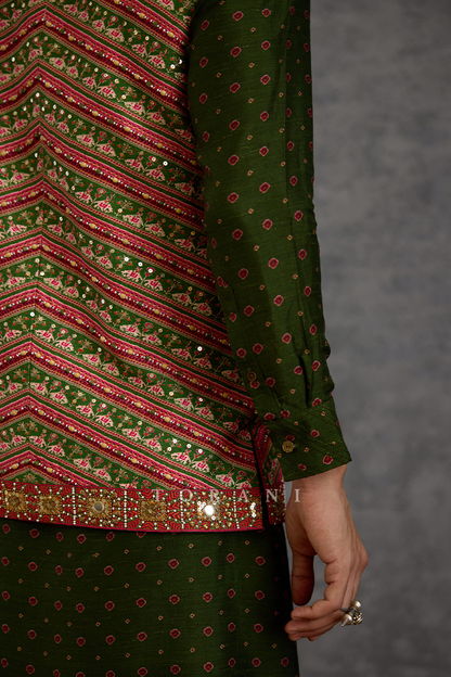 Harit Raktim Bandi Set