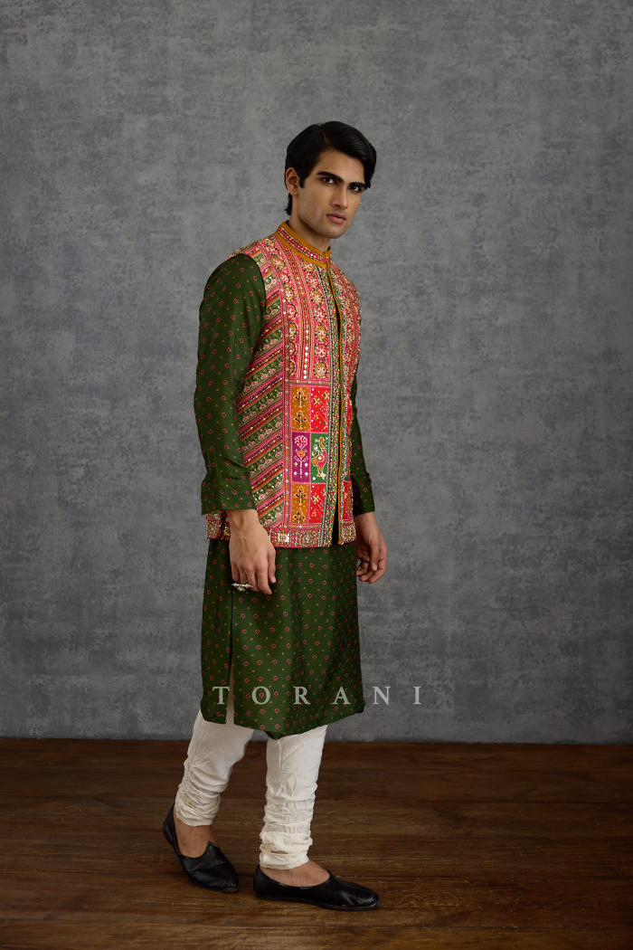 Harit Raktim Bandi Set