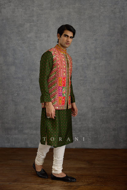 Harit Raktim Bandi Set