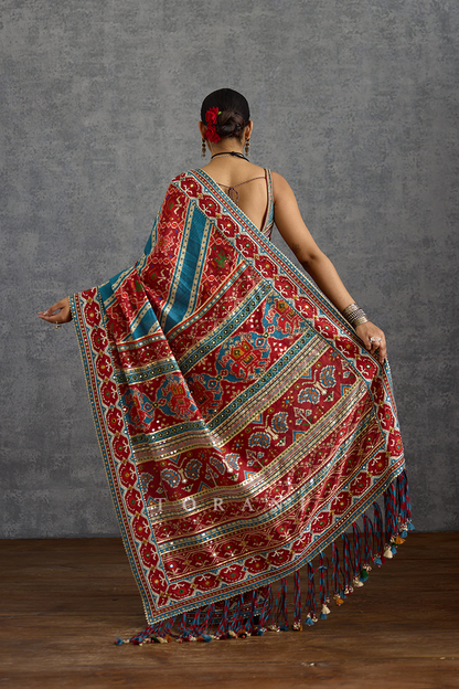 Varnaabha Chitranaksh Saree