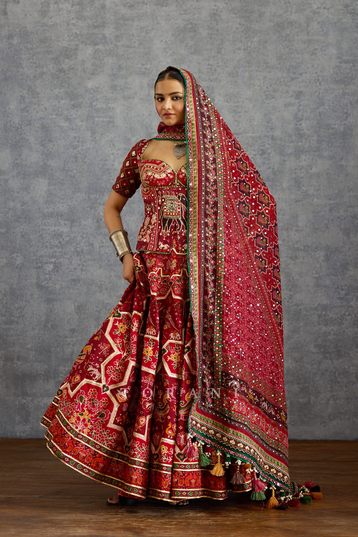 Surkhi Dhruvat Lehenga Set