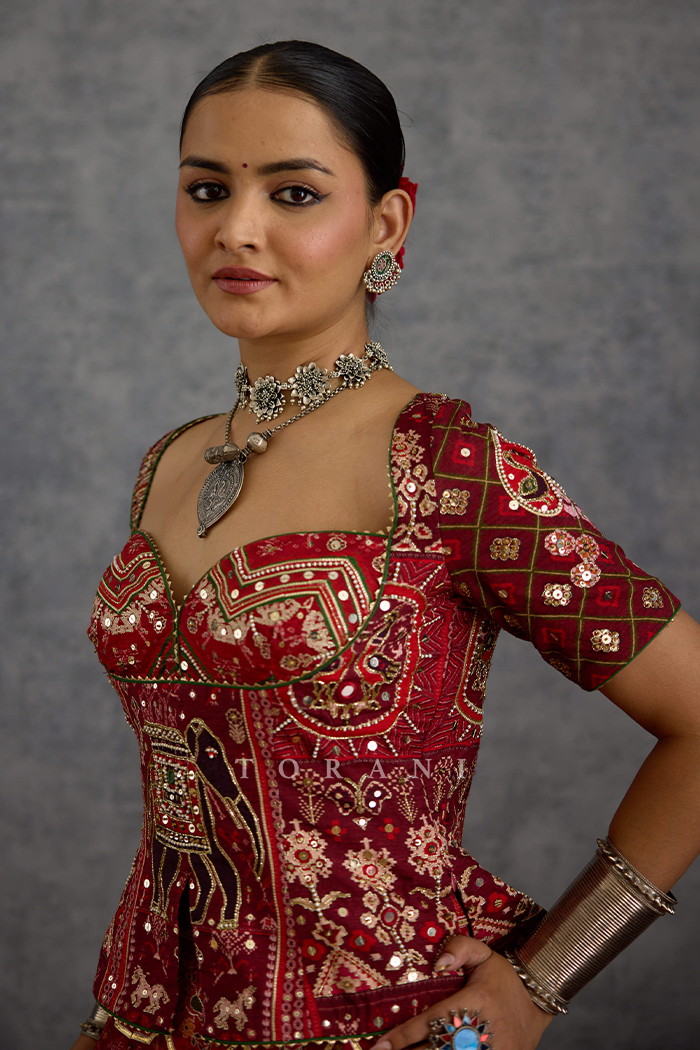 Surkhi Dhruvat Lehenga Set