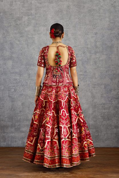 Surkhi Dhruvat Lehenga Set