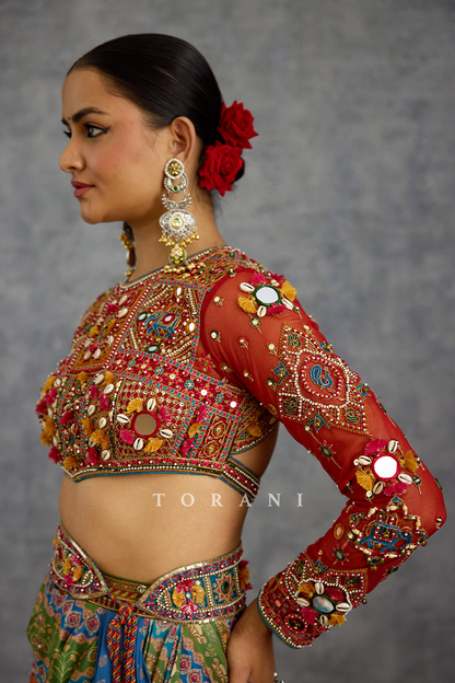 Surkhi Mehrbano Skirt Set