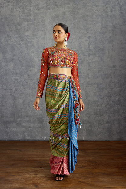 Surkhi Mehrbano Skirt Set