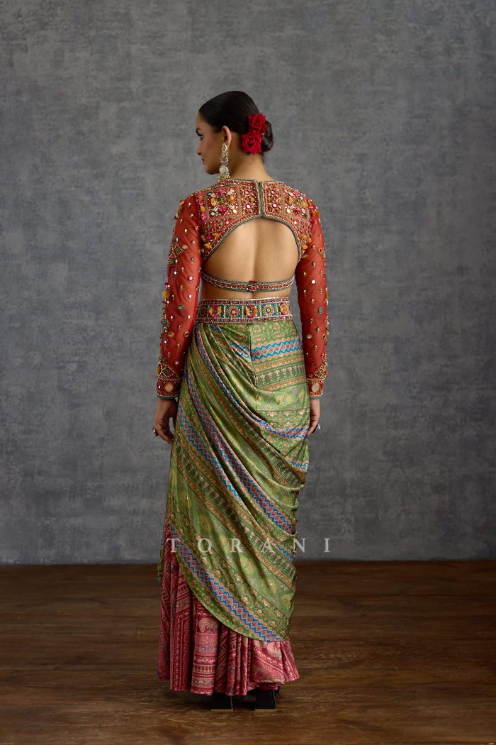 Surkhi Mehrbano Skirt Set