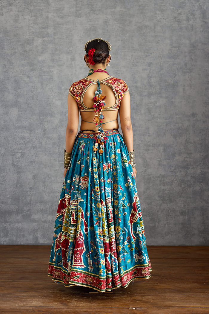 Varnaabha Unnat lehenga Set