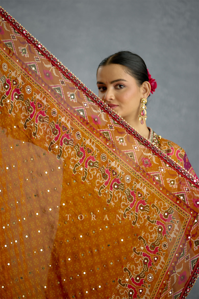 Sunehri Virasa Patola Kurta Set