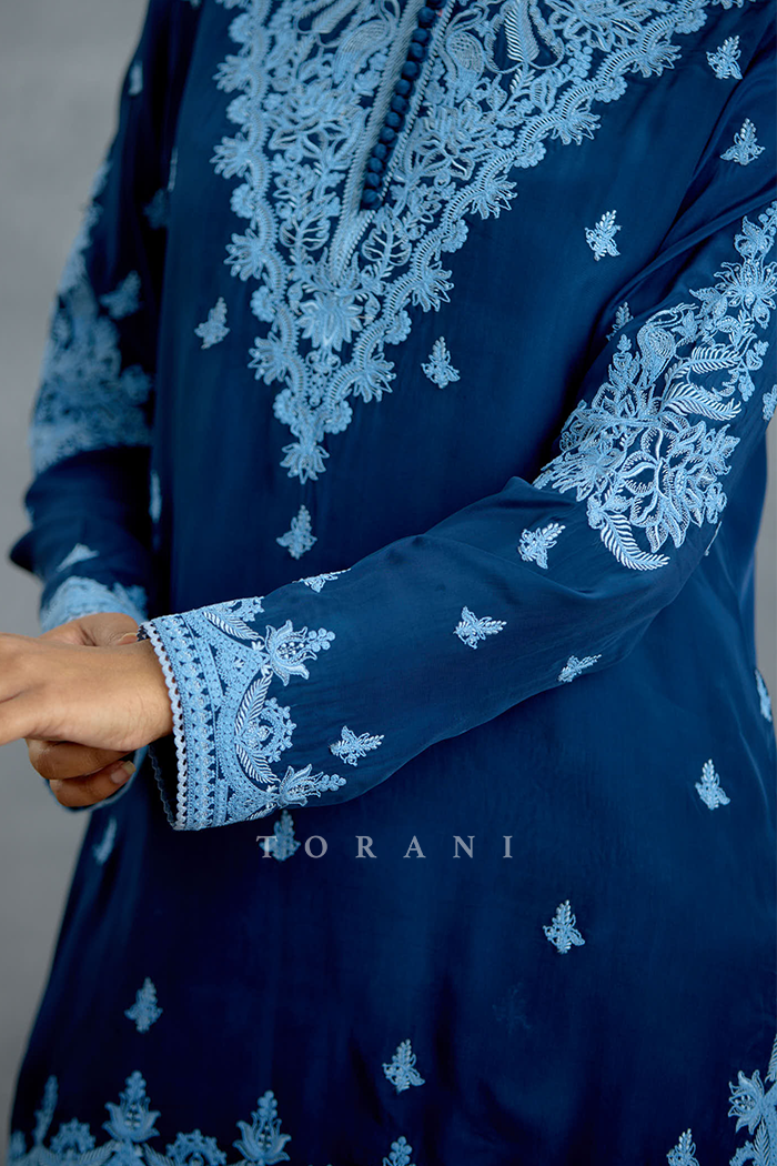 Shayamala Nilaaya Sharara Set