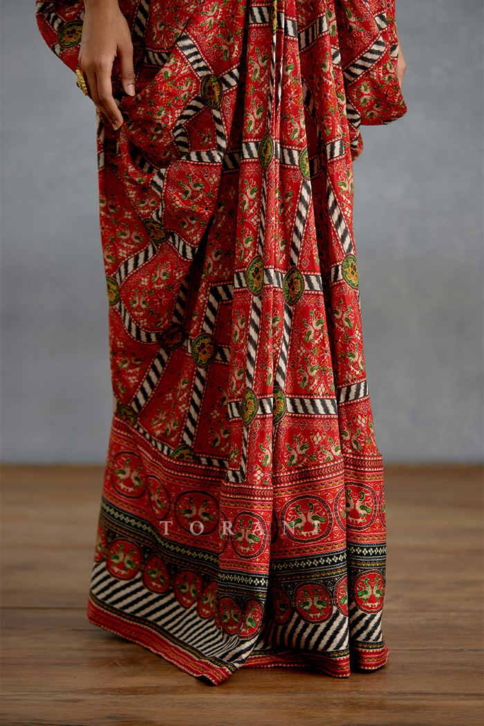 Raktika Patola Kaftan Set