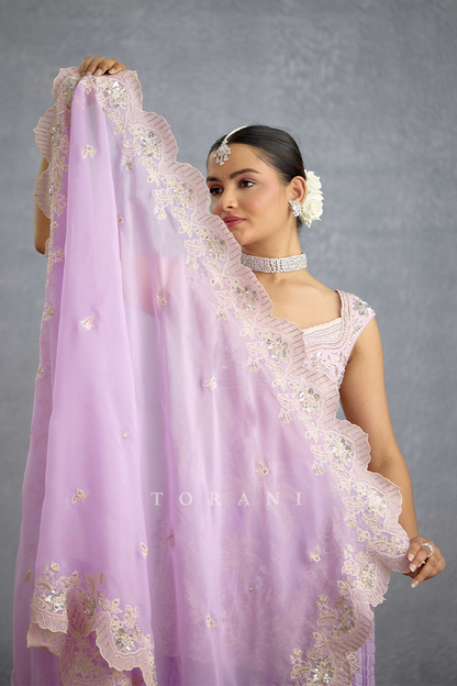 Nairika Chandra Chaandni Set