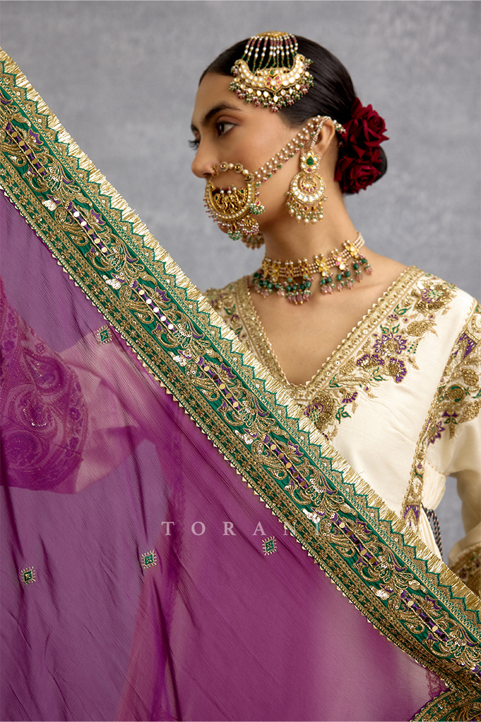 Banafsha Sabeena Odhni