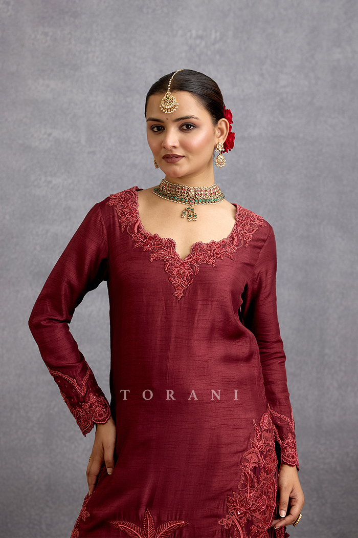 Laalima Aanya Kurta Set