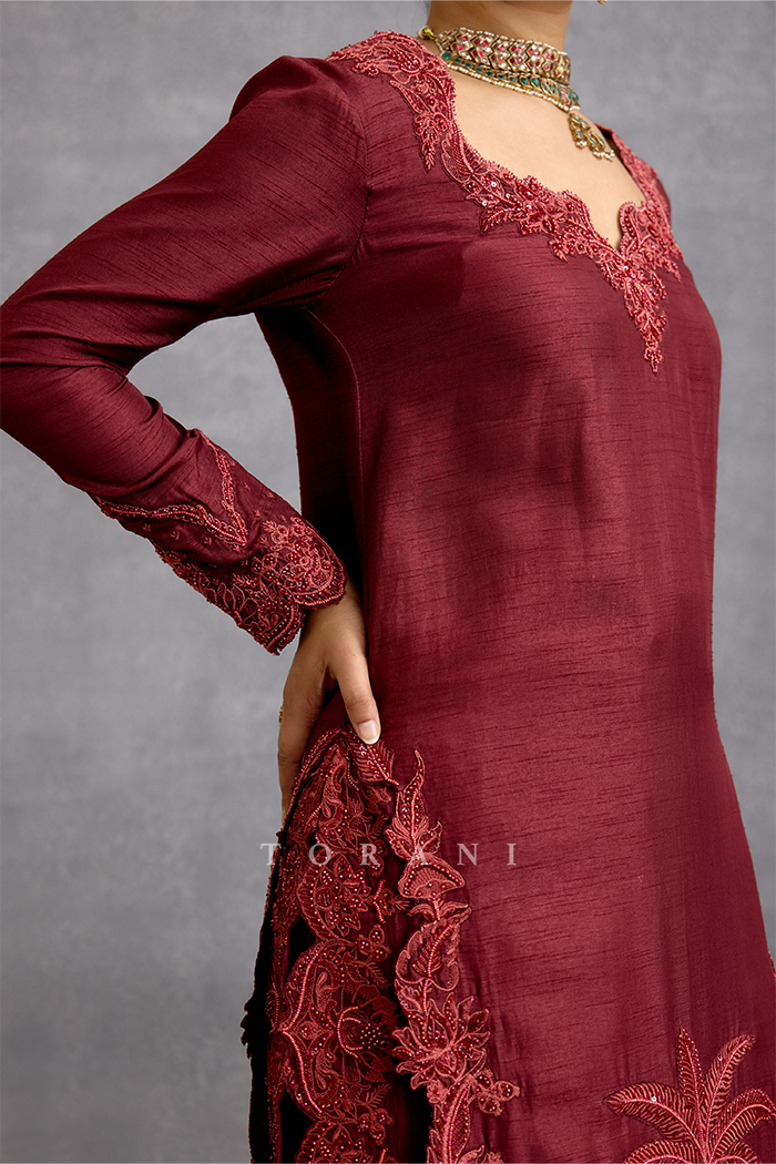 Laalima Aanya Kurta Set