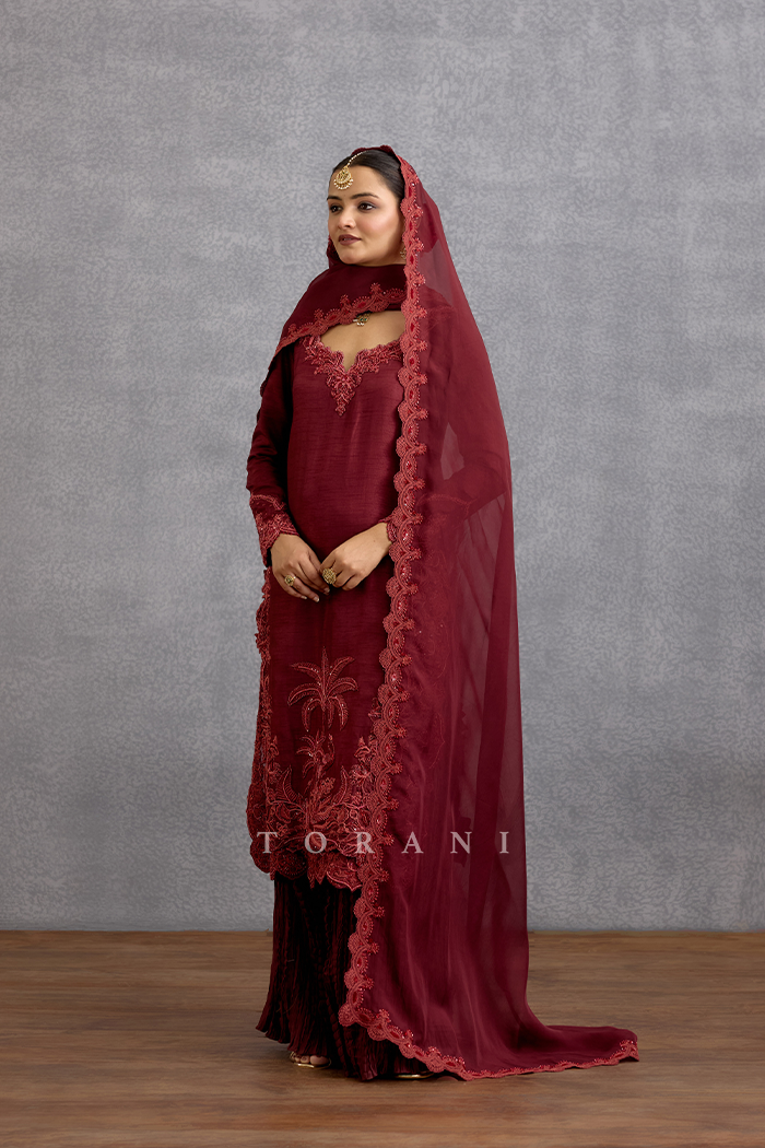 Laalima Aanya Kurta Set