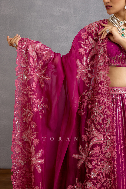 Padmaraga Wrija Odhni