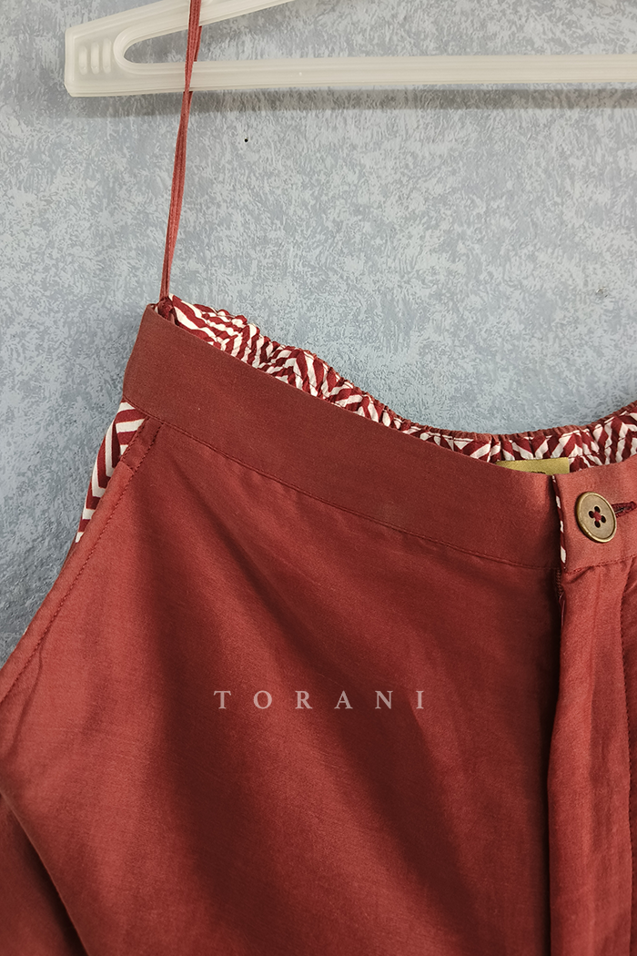 Sale-Ghermez Isha Pants