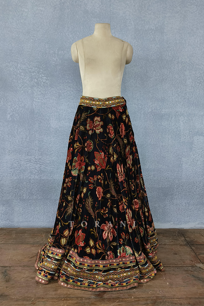 Sale- Siyah Makhmal Firdouz Lehenga Skirt