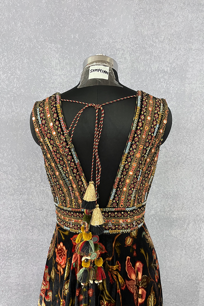 Sale- Siyah Makhmal Firdous Anarkali