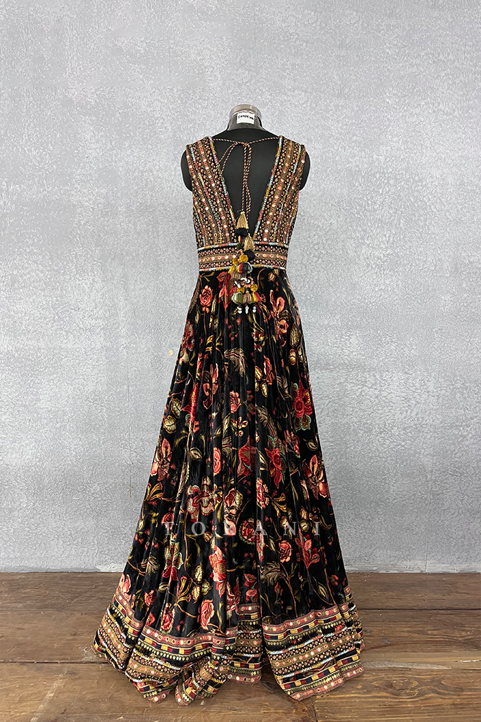 Sale- Siyah Makhmal Firdous Anarkali