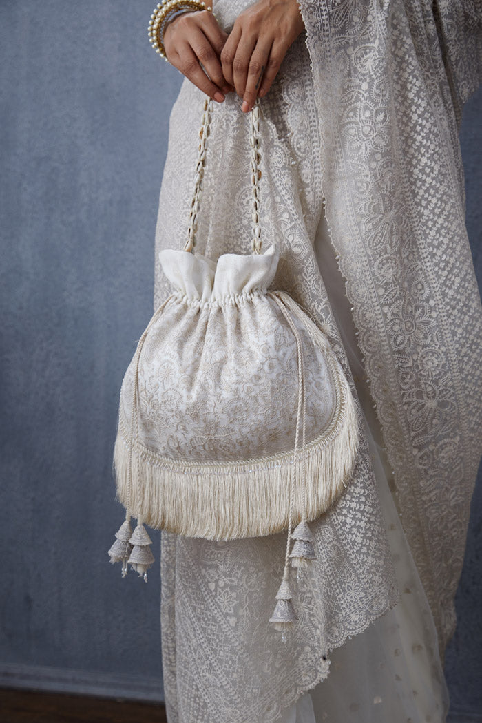 Swetah Nilofer Potli