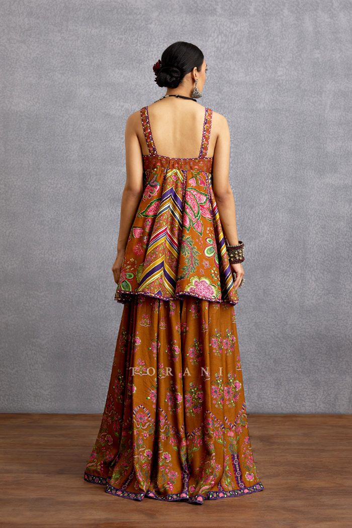 Komudika Charu Sharara Set