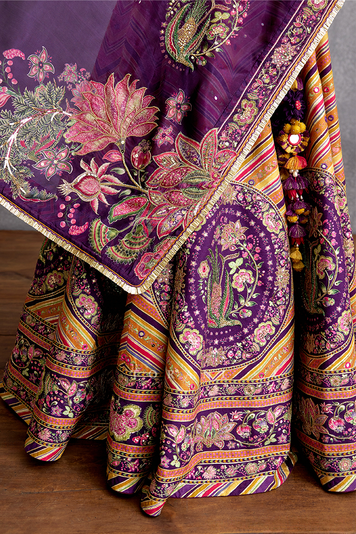 Komudika Abhisarika Lehenga Set