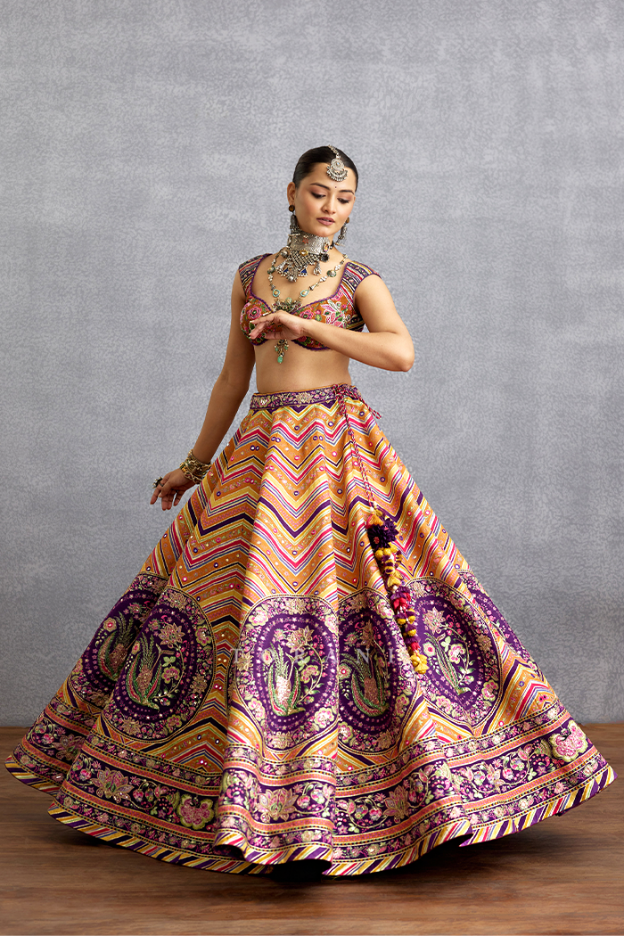 Komudika Abhisarika Lehenga Set