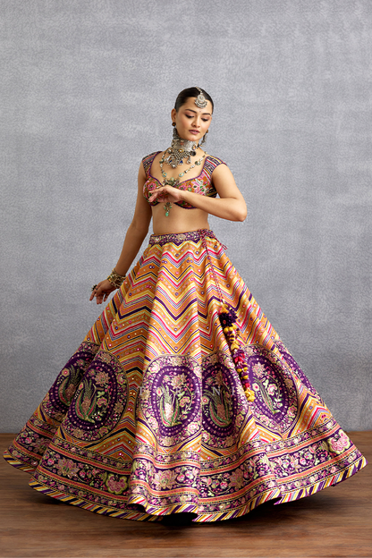 Komudika Abhisarika Lehenga Set