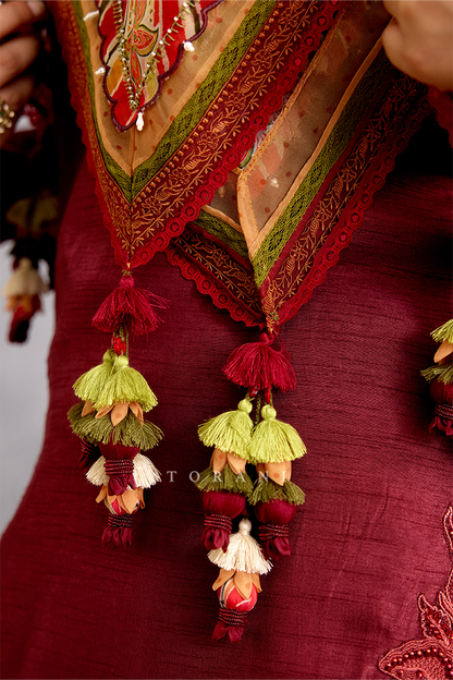 Laalima Phulera Scarf