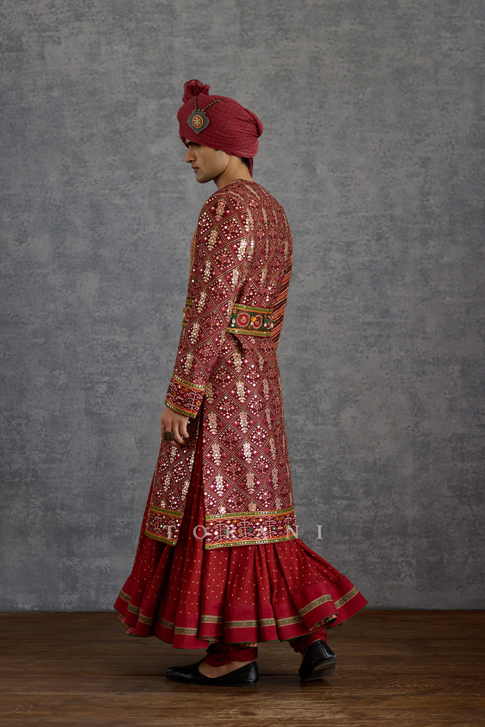 Surkhi Mastan Sherwani Set