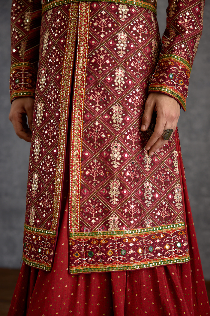 Surkhi Mastan Sherwani Set