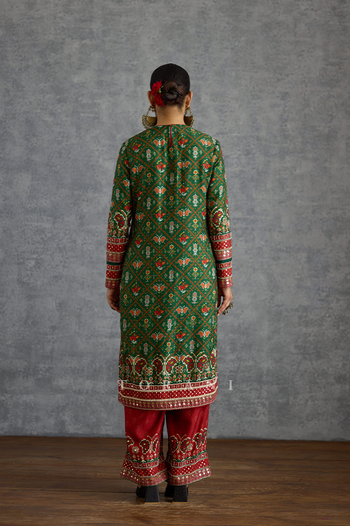 Harit Afsaneh Kurta Set