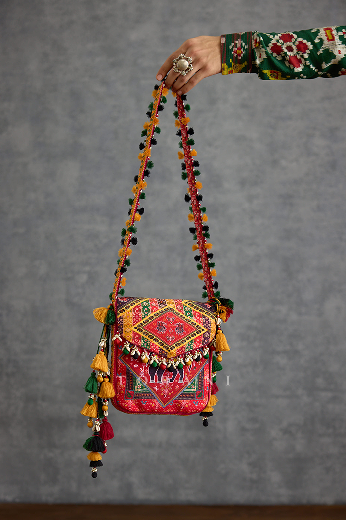 Rangarang Kunnat Sling Bag