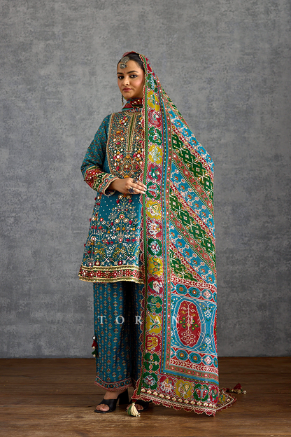 Varnaabha Baroque Kurta Set