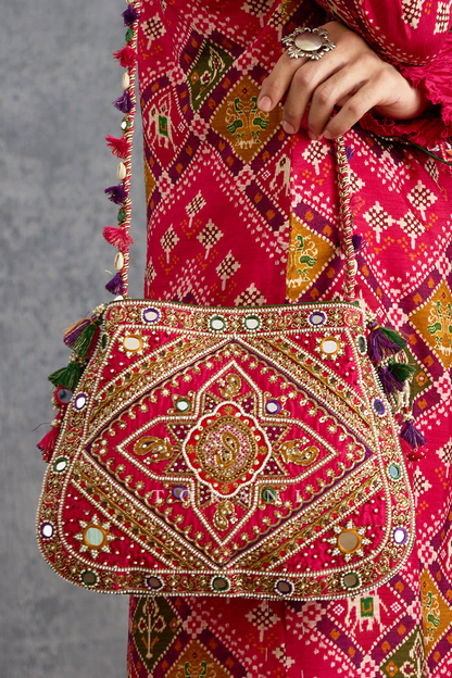 Surkhi Jinal Sling Bag