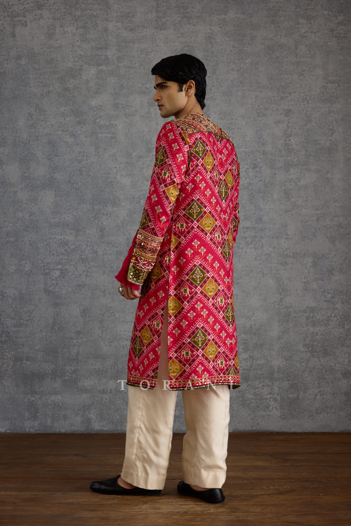 Chitrit Patola Kurta Set
