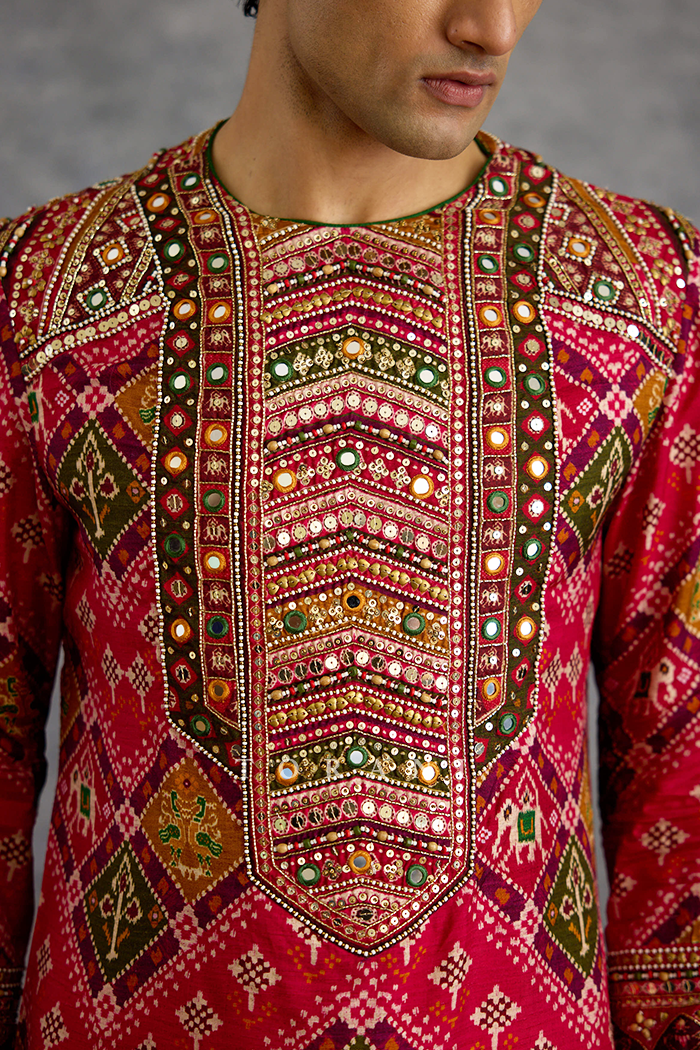 Chitrit Patola Kurta Set