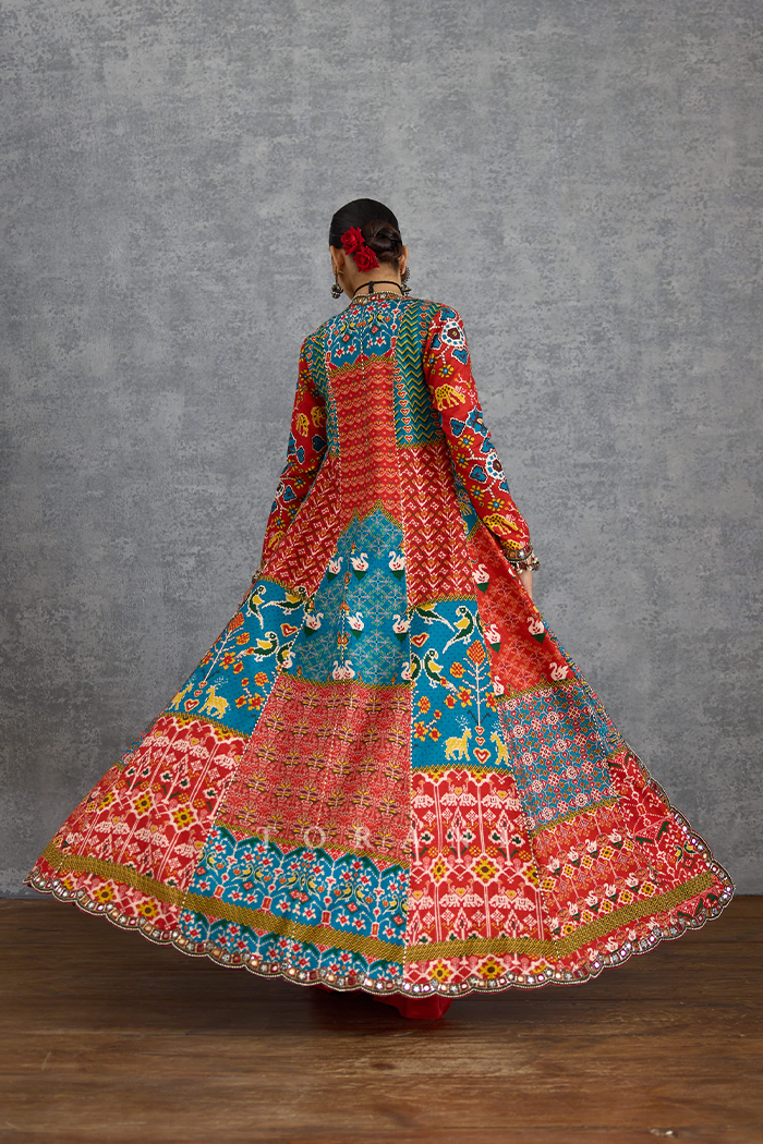 Sunehra Varnaabha jacket