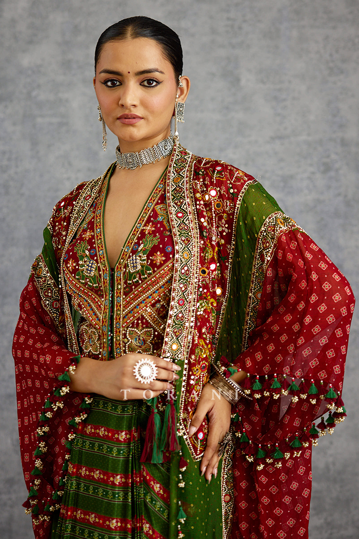 Harit Zamreen Raktangi Jacket Set